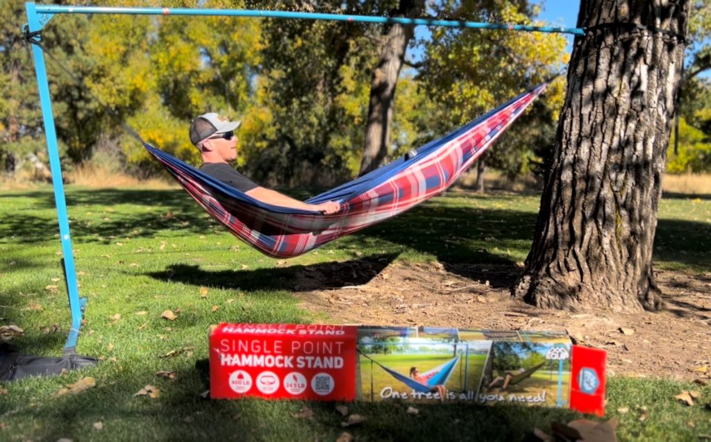 One tree outlet hammock stand